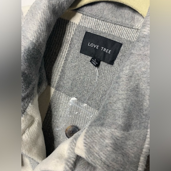 NWOT LOVE TREE Buffalo Plaid Women’s Shacket NEW Size Large Super Soft Comfy - Picture 9 of 13